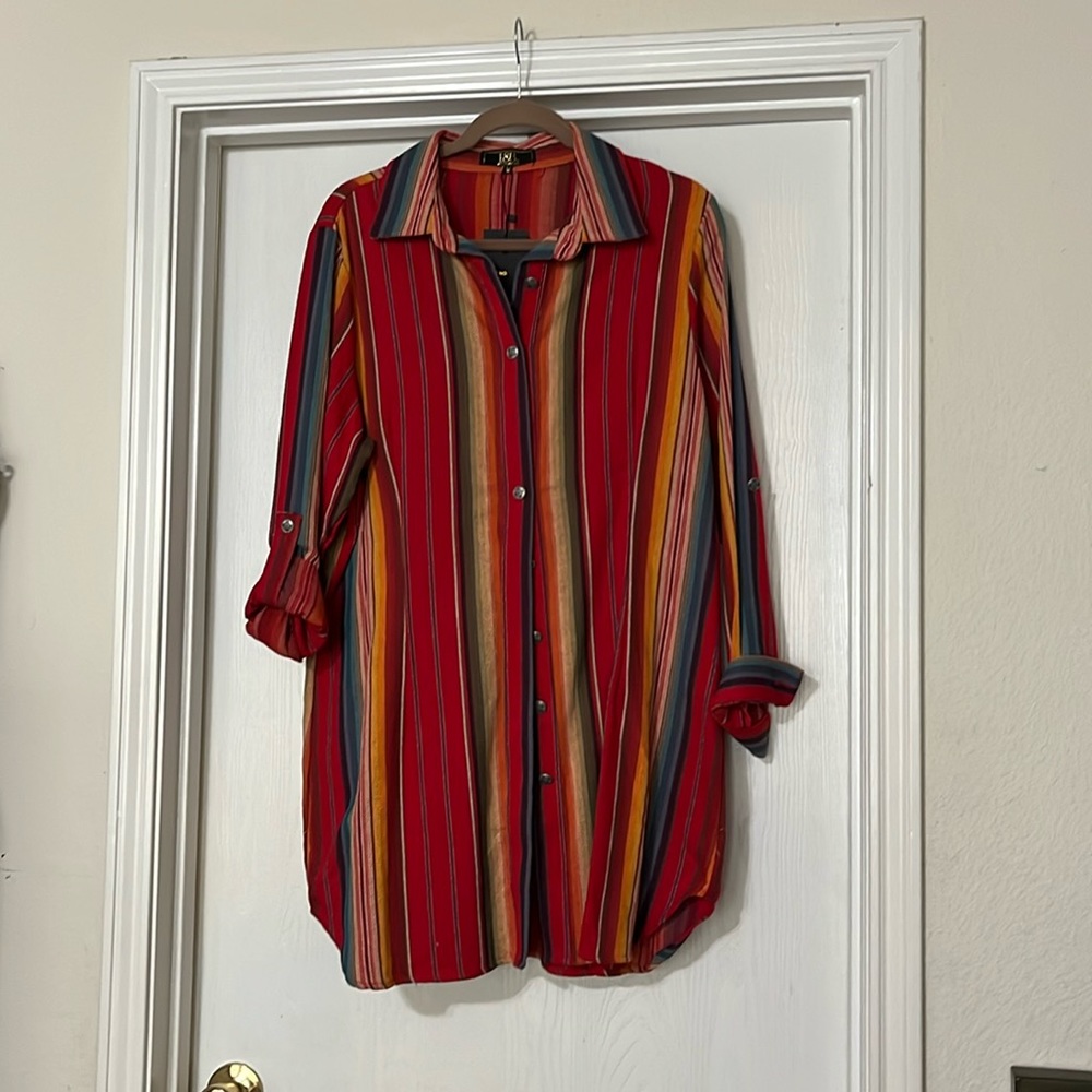 NWT Women’s Lucky & Blessed Serape dress shirt